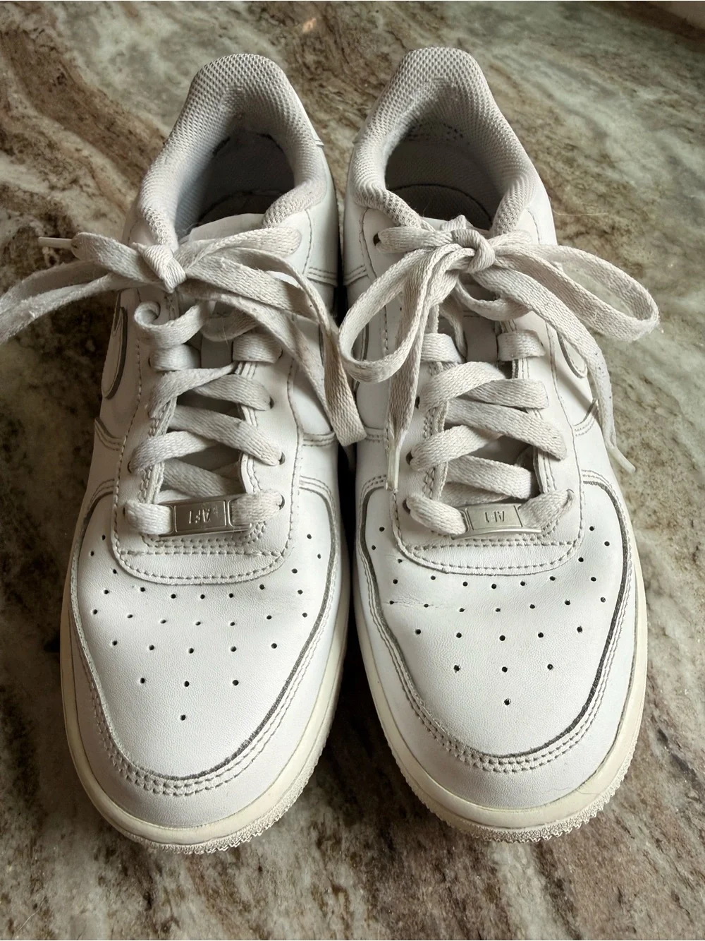 Big Kids White Nike Air Force 1 7Y - Classic Casual Lace-Up